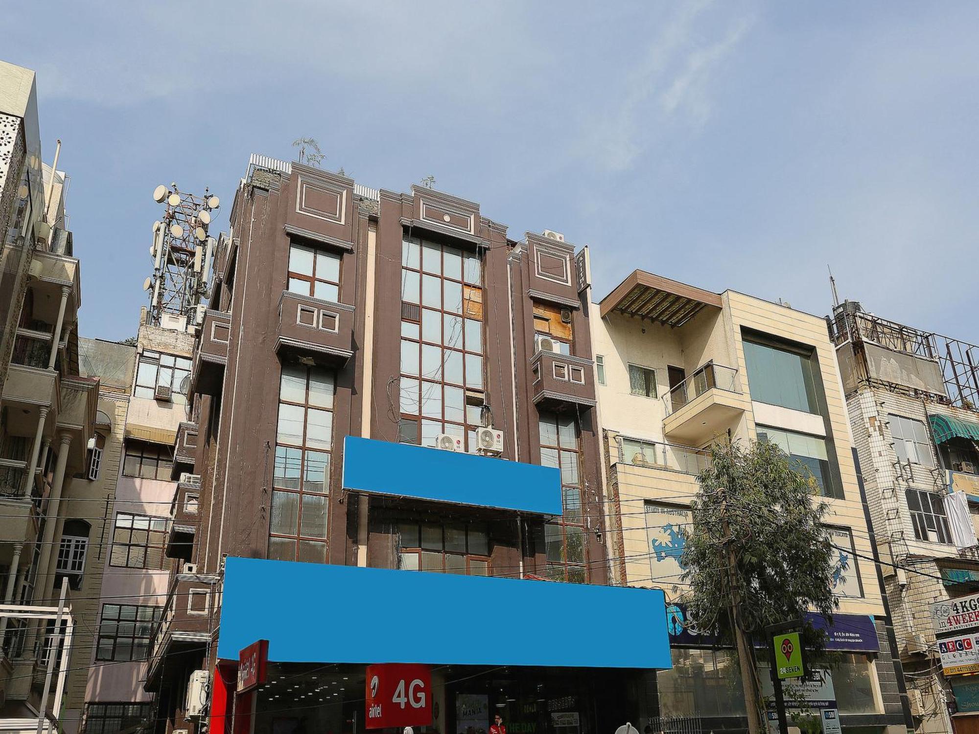 Oyo Flagship Hotel F Five New Delhi Exterior photo